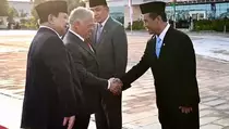 Isu Politik-Hukum Terkini: Prabowo dan Raja Abdullah Teken Kerja Sama