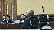 Kuasa Hukum Hasto Cecar KPK soal Keberadaan Harun Masiku