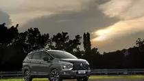 Mitsubishi Xpander dan Cross Diperbarui, Versi Hibrid Masih Lama Hadir