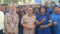 Cegah Banjir, Pramono Tinjau Pengerukan Sungai Cakung Lama