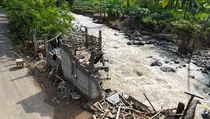 Korban Banjir di Mojo Terus Dicari, Mas Dhito Berharap Mbah Tekad Segera Ditemukan