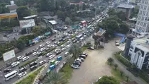 Puncak Bogor Macet 3 Km, Polisi Terapkan One Way