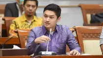 Profil Rizki Natakusumah, Suami dari Beby Tsabina dan Anggota DPR RI
