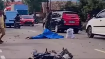 Kecelakaan Maut di Padang: Motor Terseret Truk, 1 Tewas di Tempat