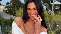 Dua Lipa Bantah Pecat Agen gara-gara Anti-Palestina