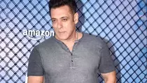 Salman Khan Ungkap Dirinya Idap Aneurisma Otak dan Malformasi Arteri
