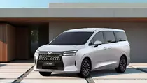 Xingguang 730, Jurus Wuling Saingi Toyota Voxy di Segmen MPV Mewah