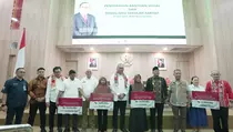 Kemensos Santuni Korban Penembakan KKB dan Balita Korban Kebakaran di Kendari