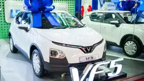 VinFast Bikin Heboh Jakarta Fair, Mobil Listrik VF 5 Jadi Hadiah