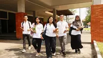 Sinergi Kampus dan Industri Dorong 43 Mahasiswa Unpatti Raih Beasiswa