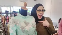 Iyeth Bustami Lelang Baju pada Harlah PKB demi Lingkungan