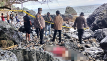 Mayat Tanpa Kepala Ditemukan di Pantai Tanggamus