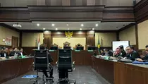 Hasto Sebut Tuntutan 7 Tahun Penjara Bukan dari Jaksa KPK