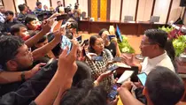 Tom Lembong dan Hasto Dapat Pengampunan, Ini Alasan Pemerintah