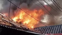 Kebakaran di Bukit Duri, 10 KK Mengungsi di Satu Tenda
