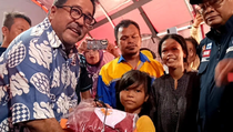 Temui Korban Kebakaran Tebet, Rano Karno Janji Bedah Rumah