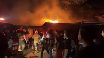 Posko Jatanras Polrestabes Makassar Terbakar, 1 Wanita Terluka