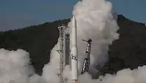 Mantan insinyur SpaceX Ingin Buat Roket Bertenaga Air