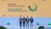 Bupati Gresik hingga Gubernur NTT Terima Penghargaan di EMF 2025
