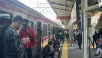 KRL Anjlok Lagi di Stasiun Jakarta Kota! Ini 7 Biang Keroknya