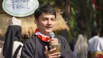Mahasiswa Asing Bacakan Puisi pada Upacara HUT ke-80 RI