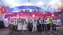 Karnaval Kemerdekaan, Kemenkomdigi Pamer Ponsel Raksasa dan Robot AI