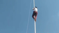Aksi Heroik Siswa SD Panjat Tiang Bendera Diapresiasi Gubernur Lampung