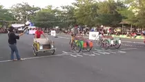 Lomba Balap Becak di Parepare Meriahkan HUT Ke-80 RI