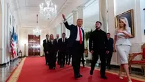 Trump Bercanda Bisa Masuk Surga Jika Sukses Setop Perang Ukraina-Rusia