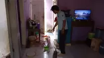 Ketahuan Selingkuh, Suami Durjana Aniaya Istri di Depan Anak