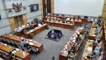 RUU Haji, Komisi VIII DPR Rapat dengan Kementerian Hukum-Kemensetneg