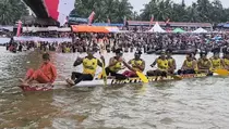 Bintang Emas Cahaya Intan Juara Festival Pacu Jalur 2025