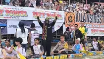 Melly Mike Meriahkan Final Pacu Jalur 2025 di Tepian Narosa