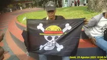 Polisi Tangkap Pendemo Bawa Bendera One Piece di Depan Gedung DPR