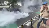 Senayan Mencekam, Ratusan Pelajar Terpecah Usai Gas Air Mata Dilepas