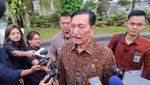 Luhut Bantah Dirinya Pemilik Toba Pulp Lestari Pemicu Banjir Sumatera