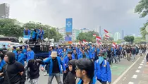 Demo Buruh Selesai, Giliran Mahasiswa Kepung Gedung DPR