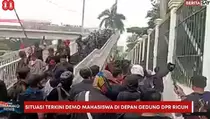 Demo DPR Ricuh, Polisi Tembak Gas Air Mata Pukul Mundur Massa