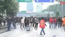 Demo Mahasiswa di Gedung DPR/MPR Mulai Ricuh