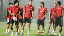 Timnas Indonesia Kedatangan Mauro Ziljstra di Latihan Surabaya