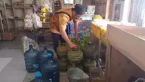 Bahlil Pastikan Pasokan LPG 3 Kilogram Ditambah Jelang Nataru