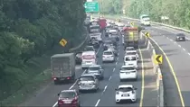 Tol Cipularang Padat, Ribuan Kendaraan ke Bandung pada Libur Maulid