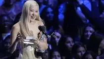 Menang Song of The Year, Rose 'Blackpink' Cetak Rekor di VMA 2025