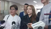 Pengacara Lisa Ajak Ridwan Kamil Tes DNA Ulang dan Ngopi di Singapura