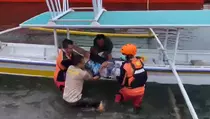 Kapal Terbalik Dihantam Ombak di Perairan Mentawai, 1 Orang Hilang