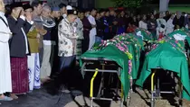 Suasana Haru Sambut Kedatangan Korban Kecelakaan Bus RS Bina Sehat
