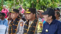 102 Personel Kepolisian dan Anjing Pelacak Cari Korban Banjir Nagekeo