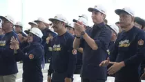 Gus Ipul dan Budisatrio Djiwandono Resmikan Kick Off Bulan Bakti Karang Taruna