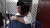 3 Bersaudara Jadi Korban Musala Ambruk, Eri Cahyadi Bertakziah