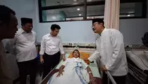 Mensos Gus Ipul Jenguk Korban Ambruknya Musala Ponpes Al-Khoziny